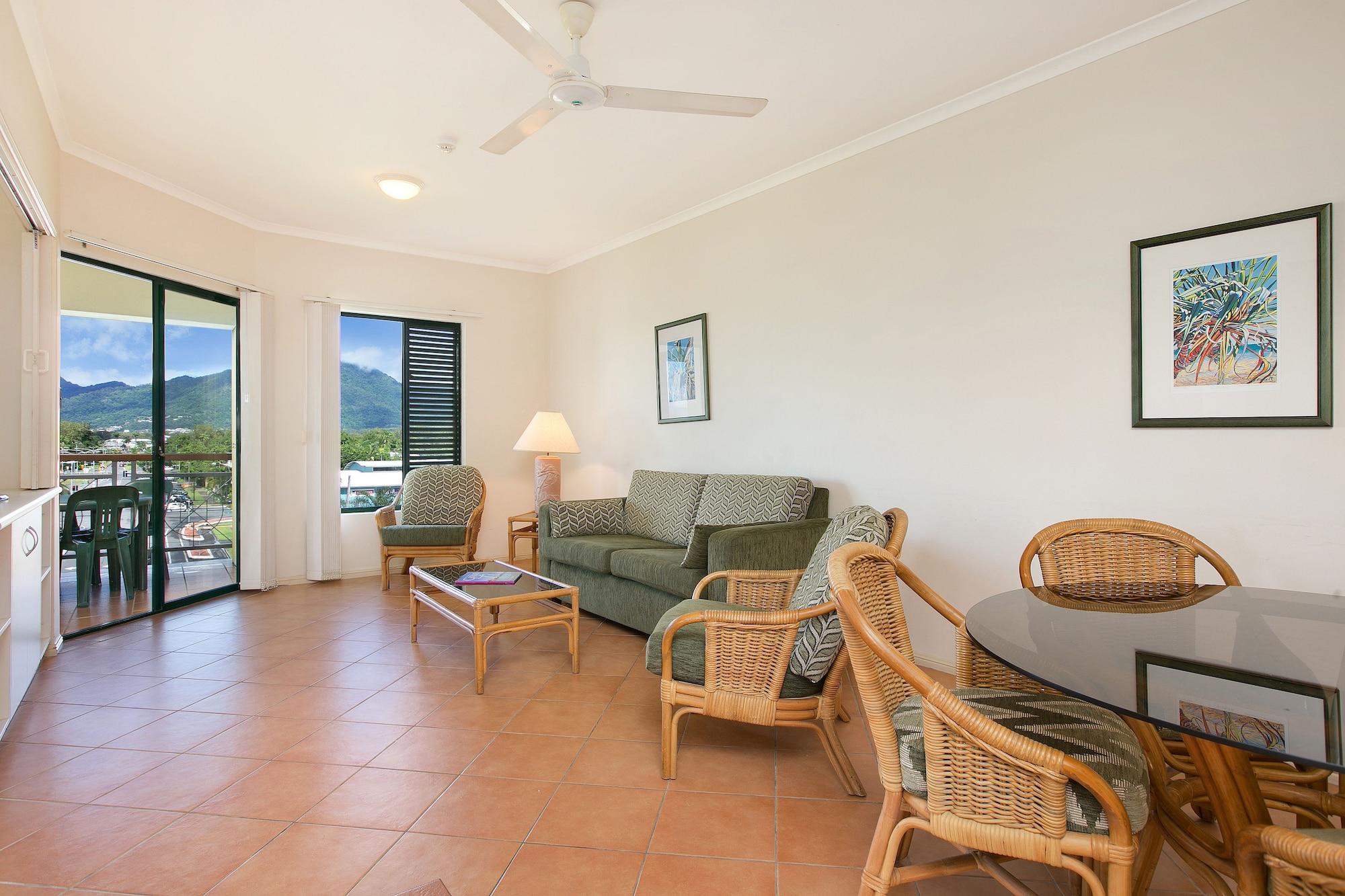 Tropic Towers Apartments Cairns Bagian luar foto
