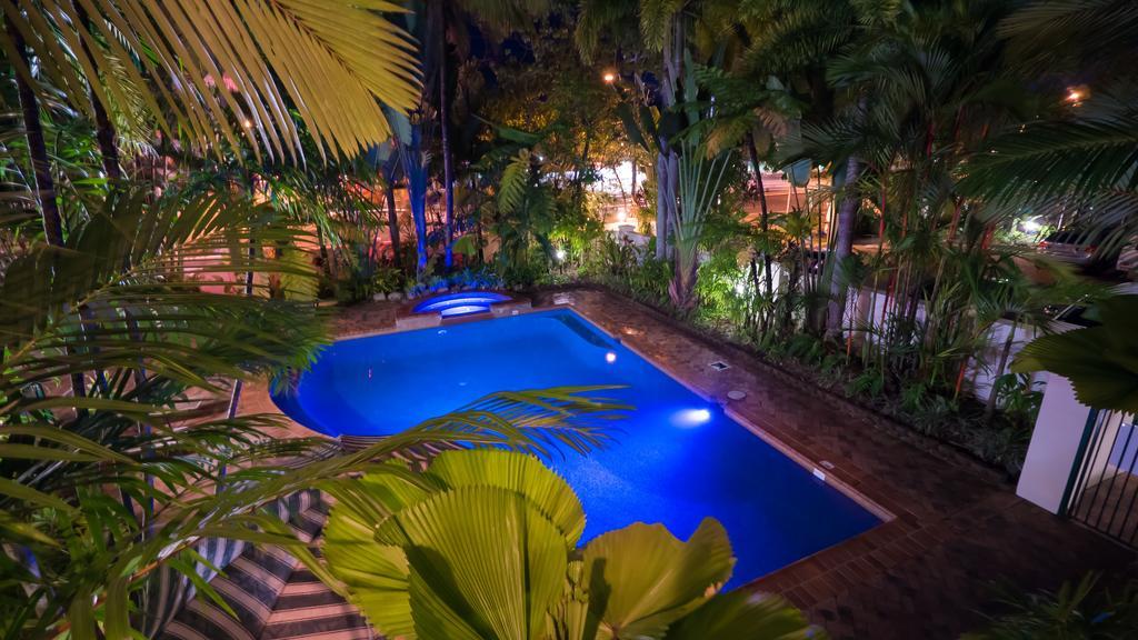 Tropic Towers Apartments Cairns Bagian luar foto
