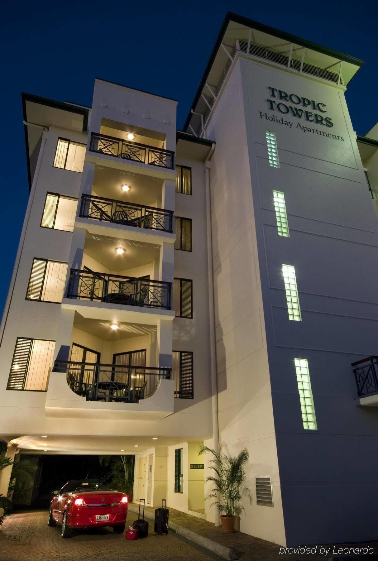Tropic Towers Apartments Cairns Bagian luar foto