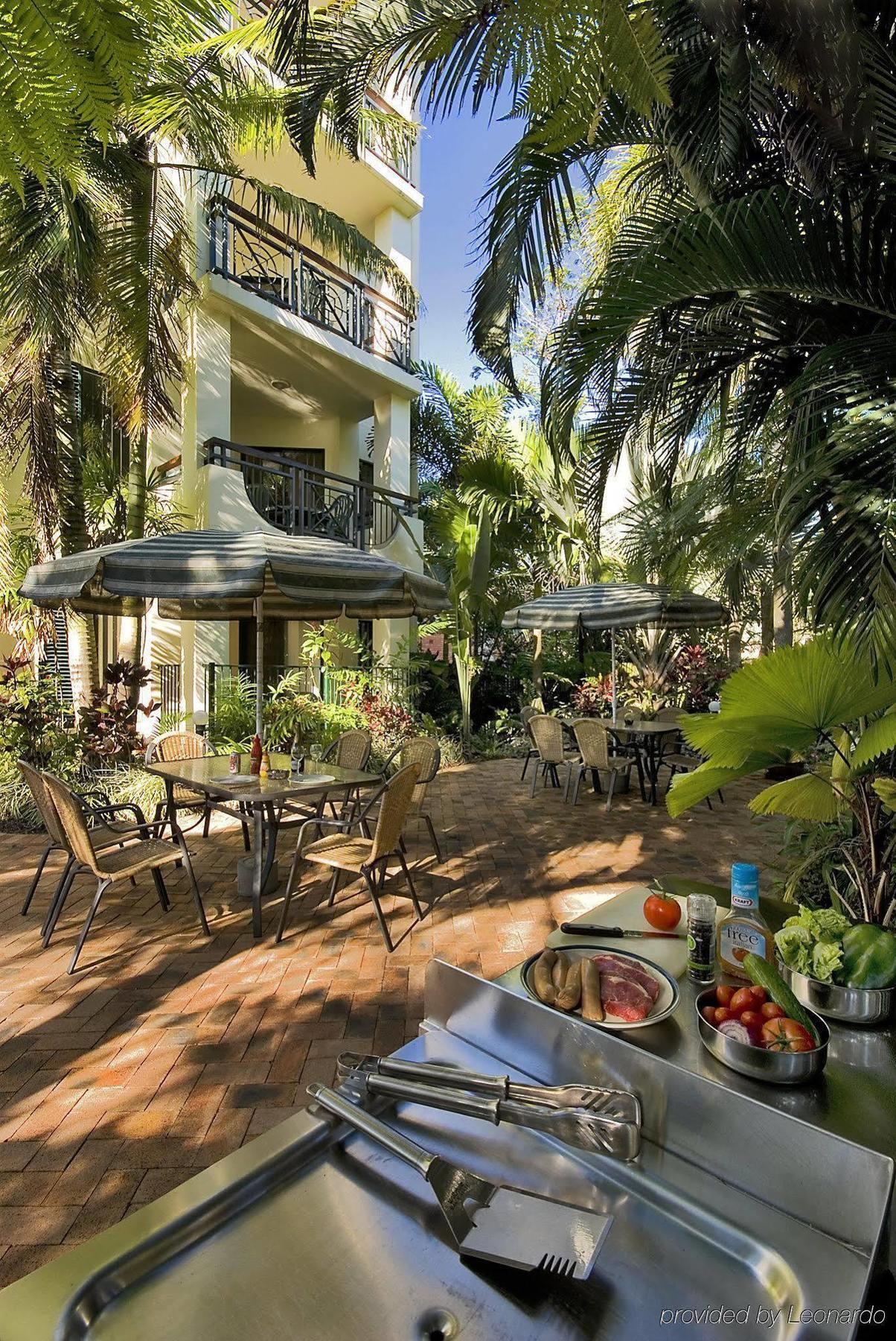Tropic Towers Apartments Cairns Restoran foto
