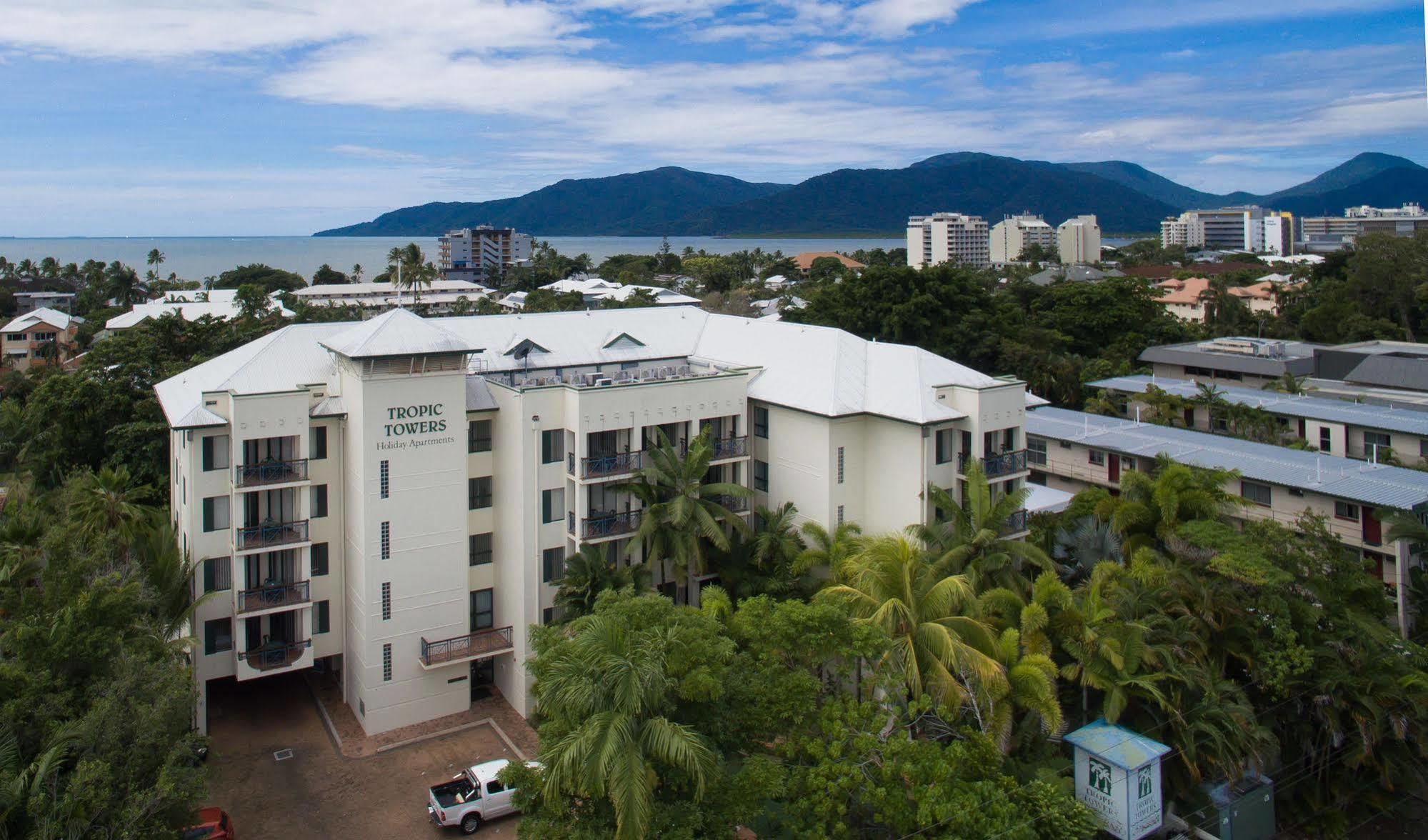 Tropic Towers Apartments Cairns Bagian luar foto