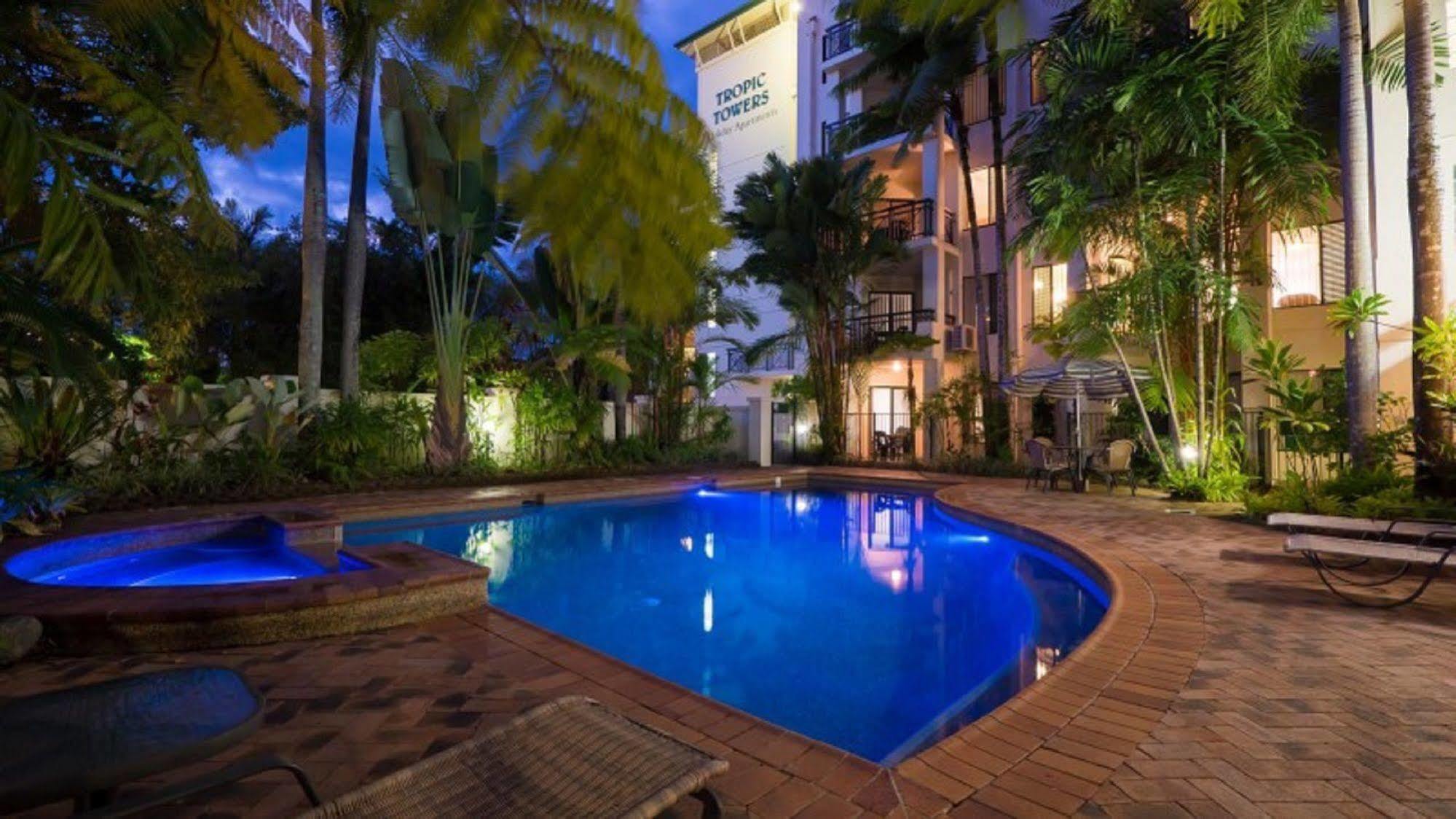 Tropic Towers Apartments Cairns Bagian luar foto