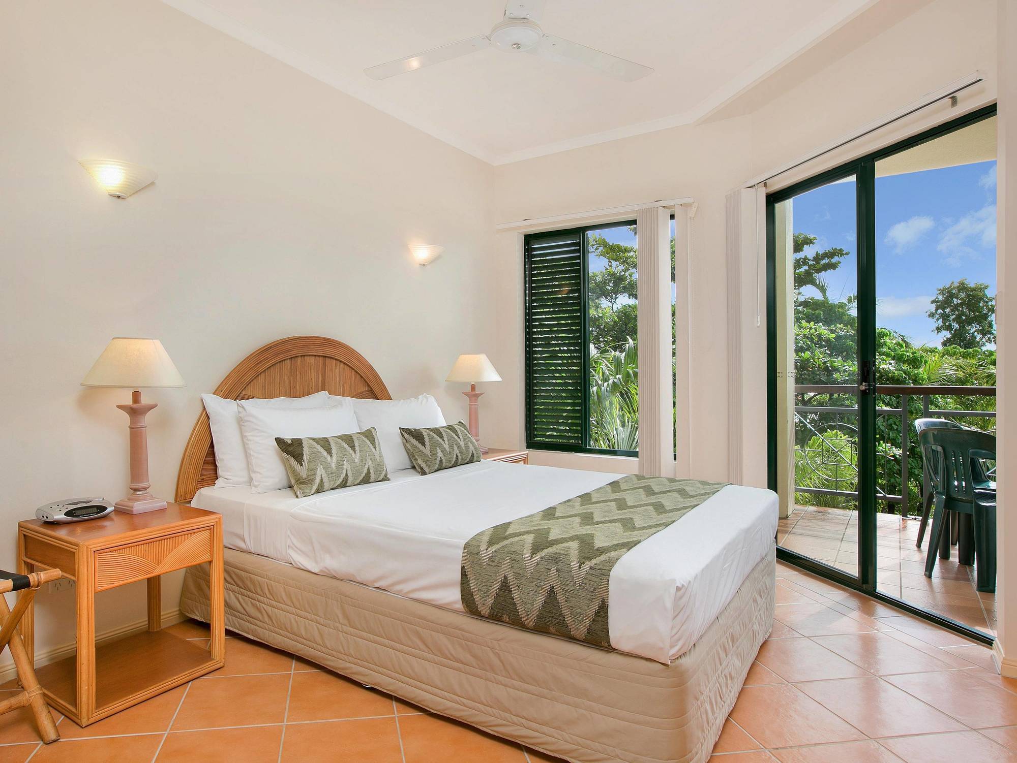 Tropic Towers Apartments Cairns Bagian luar foto